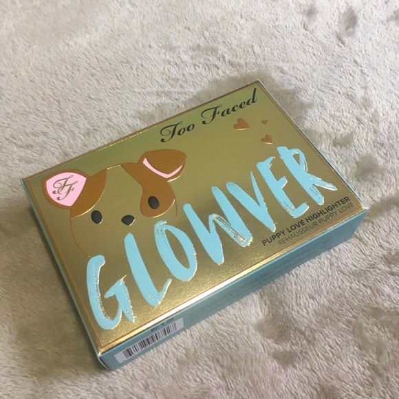 Too Faced Clover Highlighter in Glowver BNIB - Picture 5 of 15